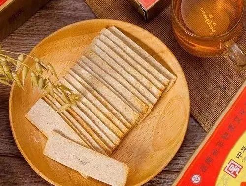 百年工艺，一口入魂！这块糕点连清朝商船都指定带货！